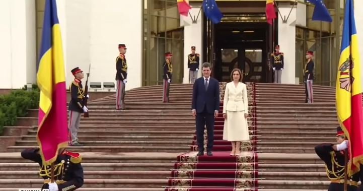 Nicușor Dan, primit de Maia Sandu la Chișinău, de Ziua Independenței Republicii Moldova