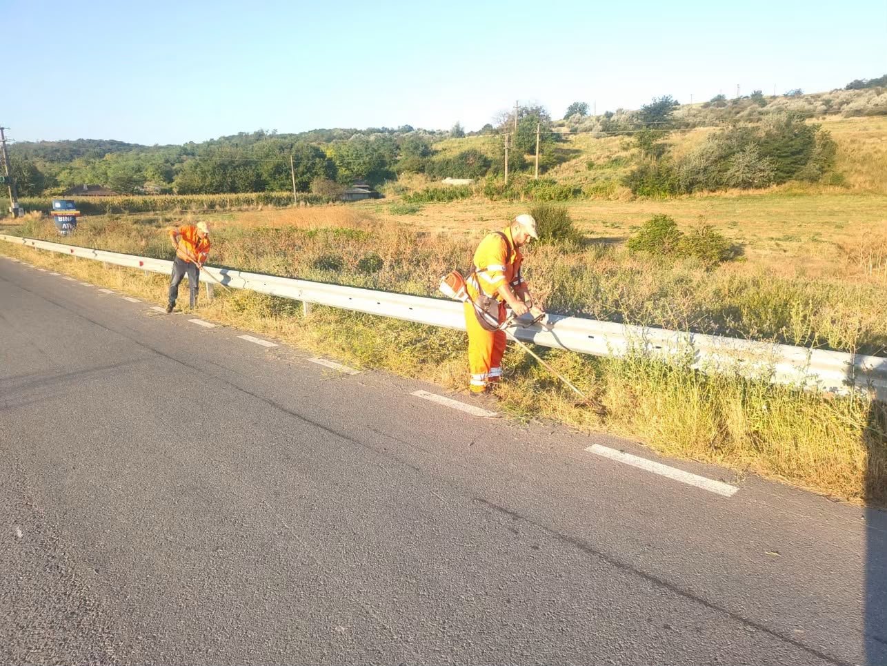 Lucrări pe mai multe drumuri județene din Constanța. Se intervine pentru asfaltare și siguranța circulației