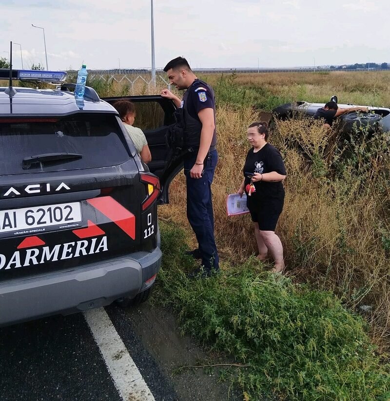Jandarmii au intervenit primii la accidentul cu trei mașini de pe DN 22, între Sibioara și Lumina