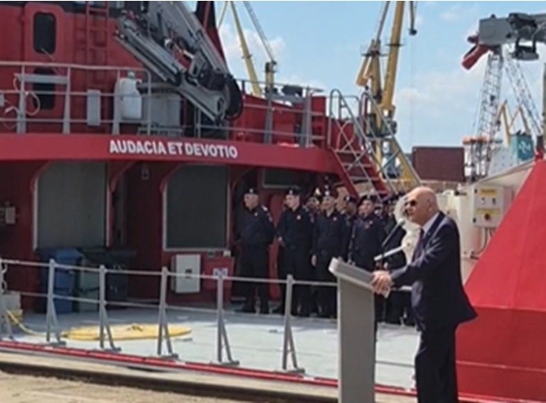O nouă navă pentru intervenții de urgență intră în serviciul României. Ce misiuni va putea desfășura în Marea Neagră