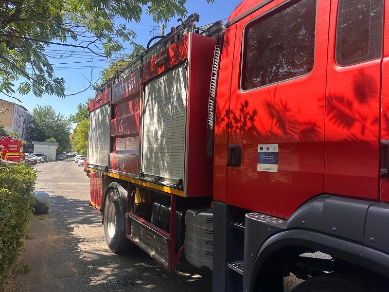 Accident cu trei autoturisme în apropiere de Sinoe. Patru persoane sunt evaluate medical
