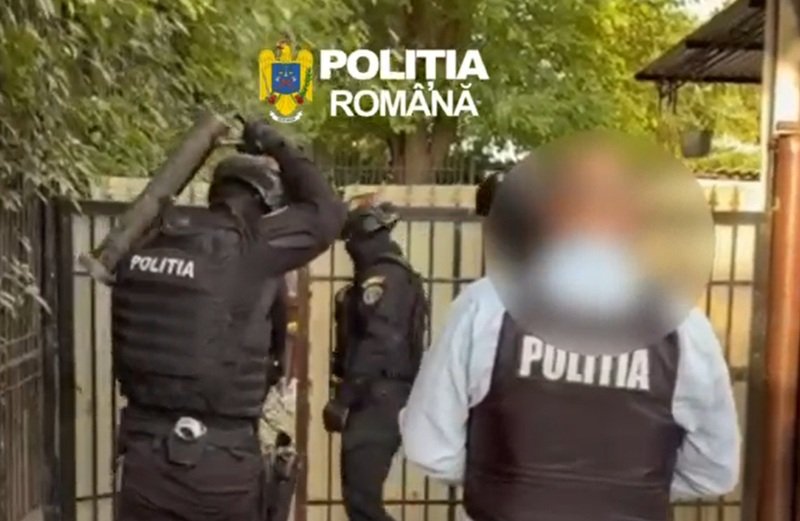 Percheziţii la vânzătorii de gogoşi şi porumb fiert de pe plaje. Sunt vizate 40 de persoane