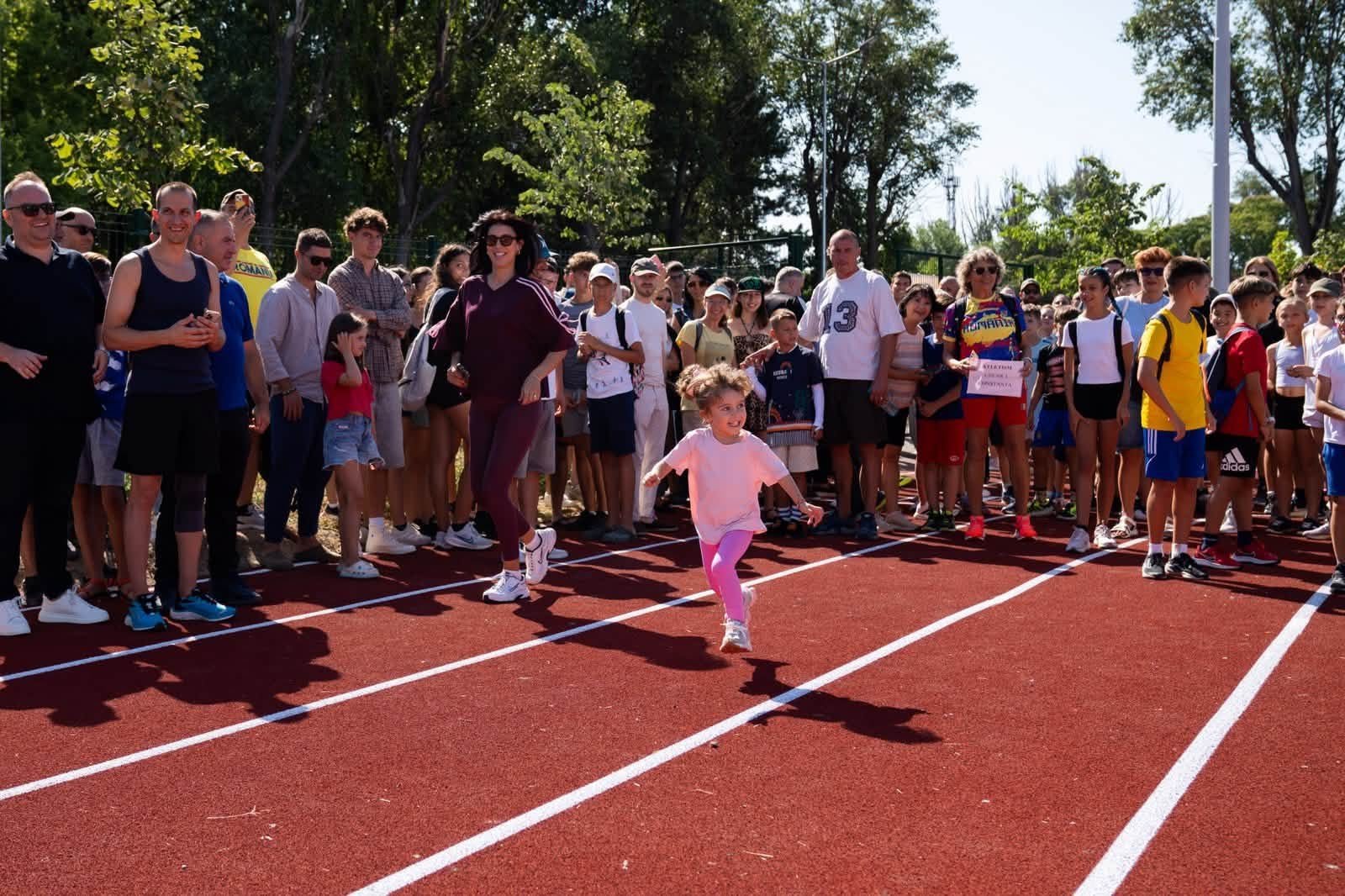 Constanța are, din nou, o pistă de atletism. „Am oferit orașului bun simț”
