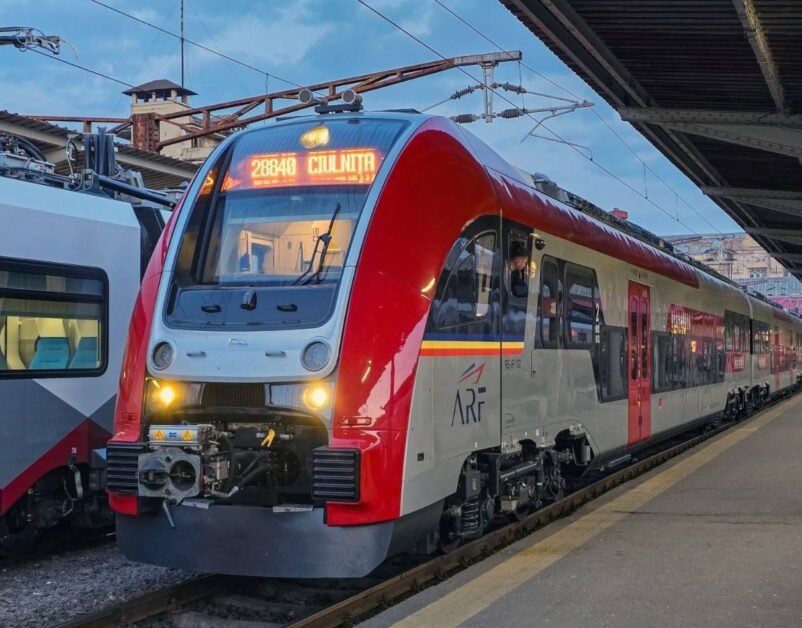 Primele trenuri electrice PESA ajung la Constanța. Vor circula pe rutele București–Constanța și Galați–Constanța