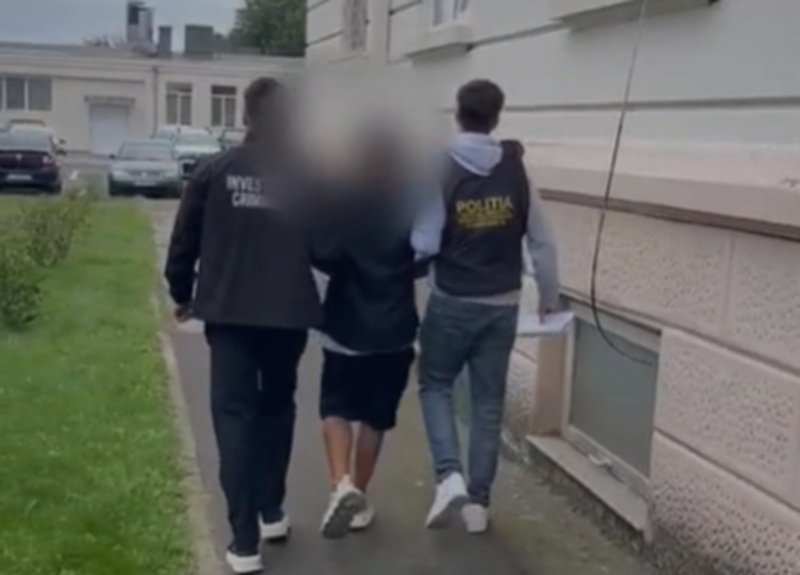 Constănțean de 19 ani, arestat preventiv după ce a jefuit un bărbat de 77 de ani
