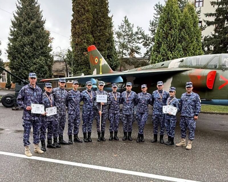 Studenții Academiei Navale „Mircea cel Bătrân”, trei medalii de bronz la Campionatul Militar de Orientare