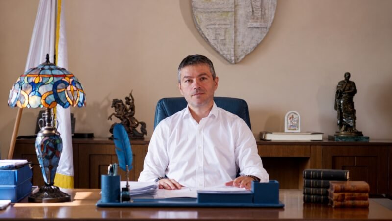 Administrația orașului Ovidiu: „7 ani, 7 clădiri, investiții de 10 milioane de euro în educație!”
