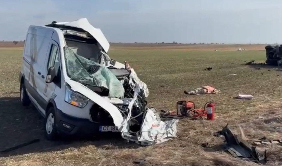 Constanța. O anvelopă explodată ar fi provocat accidentul mortal de pe DN 38