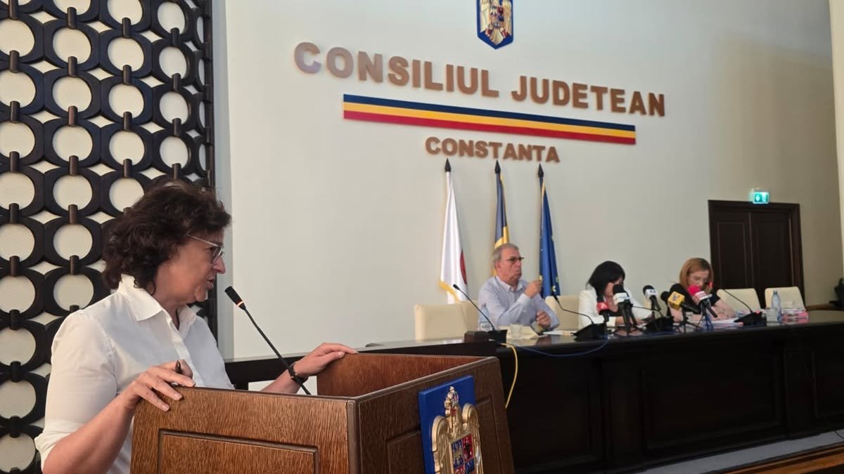 Felicia Ovanesian, despre transportul metropolitan: „Am votat cu gândul la cei care îngheață iarna schimbând microbuze. Primăria va scoate autobuze de pe liniile din oraș”